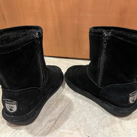 Bear Paw Unisex Toddler Boots size 11 - Picture 1 of 6